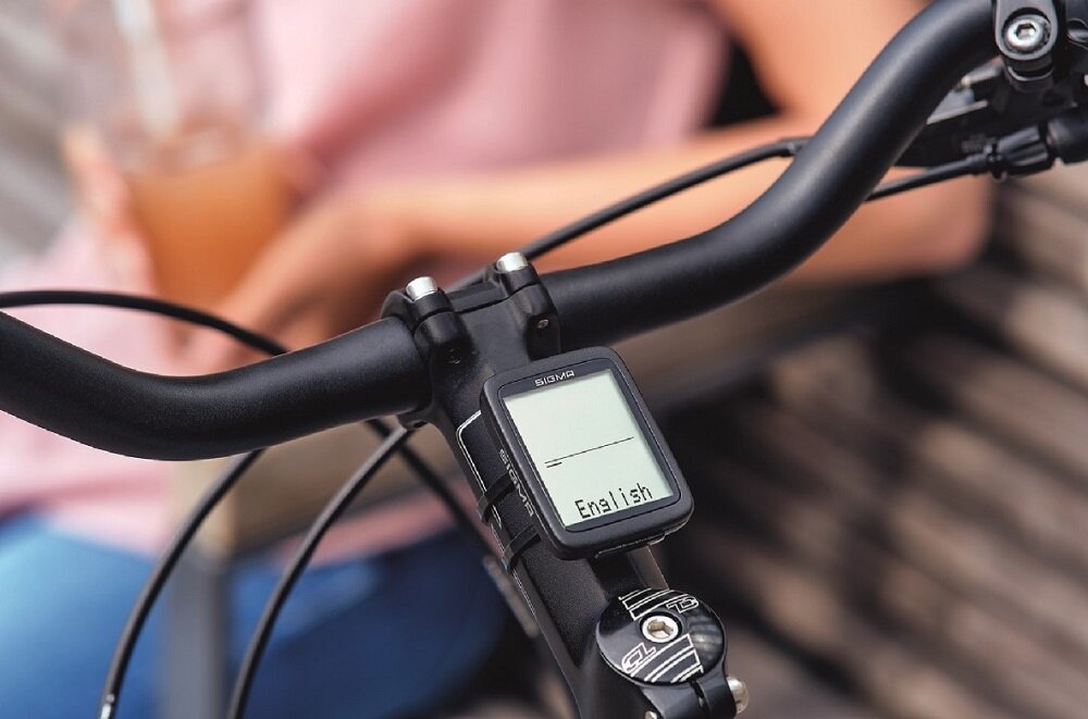 Licznik rowerowy SIGMA BC 8.0 WR Kompaktowy ergonomiczny funkcjonalny rowerzyści rower trening Wyświetlacz Funkcje pomiarowe