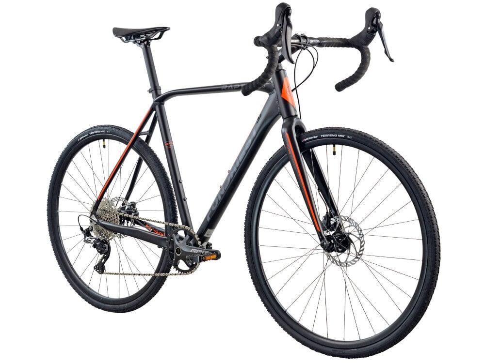 Rower przełajowy FONDRIEST Raptor 2.0 M24 28 cali męski Czarno-pomarańczowy rower typu gravel do jazdy na nawierzchni szutrowej na leśnych i terenowych trasach rower wyścigowy do jazdy wyczynowej największa prędkość jak najmniejszym kosztem maksymalnie zmniejszać opór powietrza