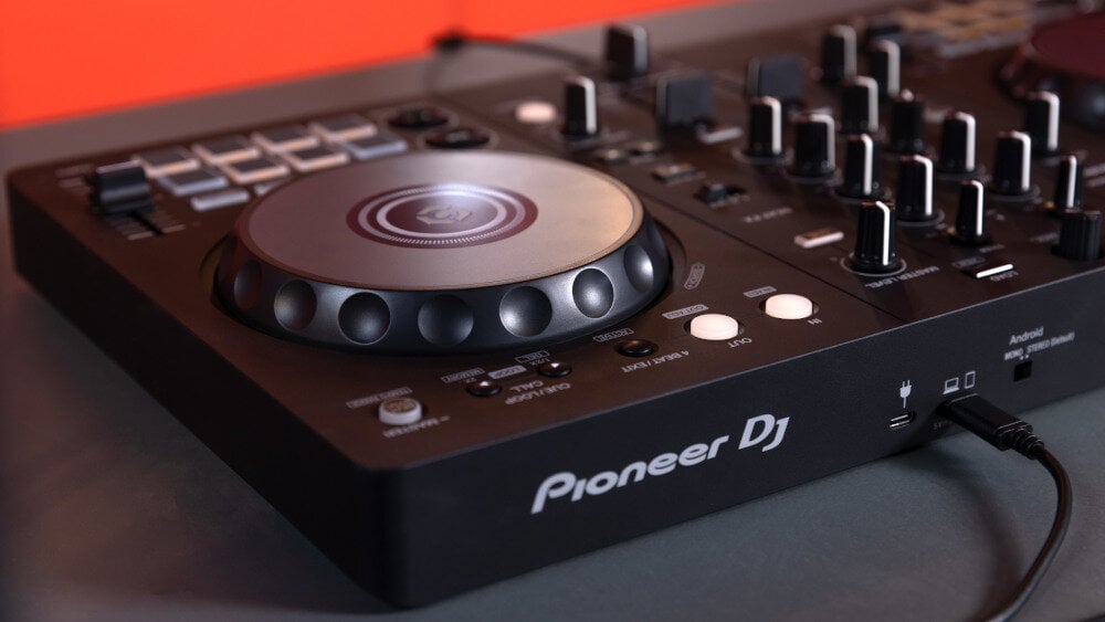 Kontroler DJ PIONEER DDJ-FLX4  - łączność USB bluetooth