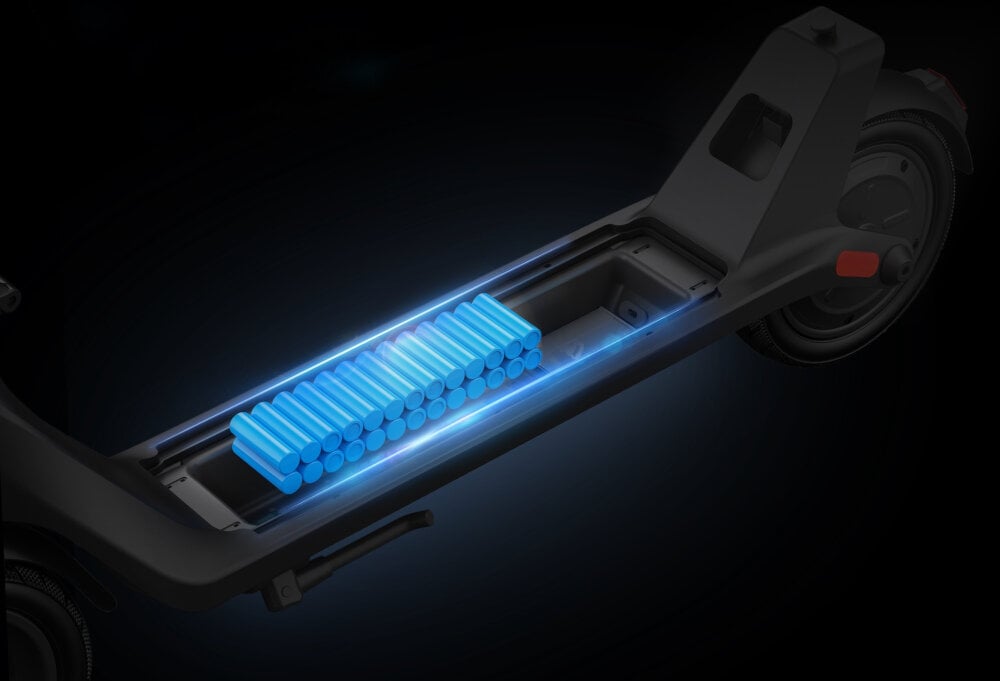 Hulajnoga elektryczna XIAOMI Electric Scooter 4 Lite zaawansowane mechanizmy zabezpieczen zabezpieczenie przed nadmiernym ladowaniem zabezpieczenie przed nadmiernym rozladoaniem zabezpieczenie nadpradowe zabezpieczenie przed przegrzaniem