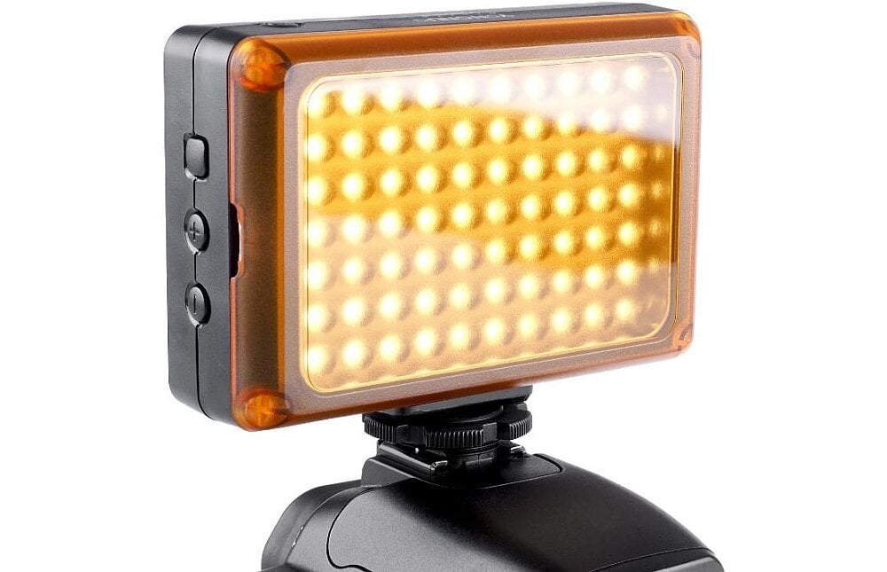 Lampa LED YONGNUO YN0906 II   aparat zdjęcia moc jasność błysk pomiar ekran ustawienia 