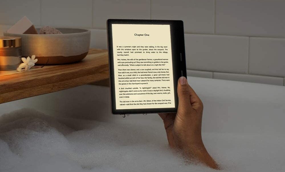 Czytnik E-Booków AMAZON Kindle Oasis 3  ekran czytanie ebooki książki rozdzielczość bateria ładowanie pojemność 