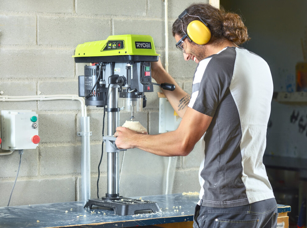 RYOBI RDP102L колонний дриль-лазери з низьким рівнем вібрації зі змінною швидкістю свердла Ключовий свердлильний патрон 13 мм максимальний діаметр свердління до 13 мм для бетону та сталі регульований обмежувач глибини