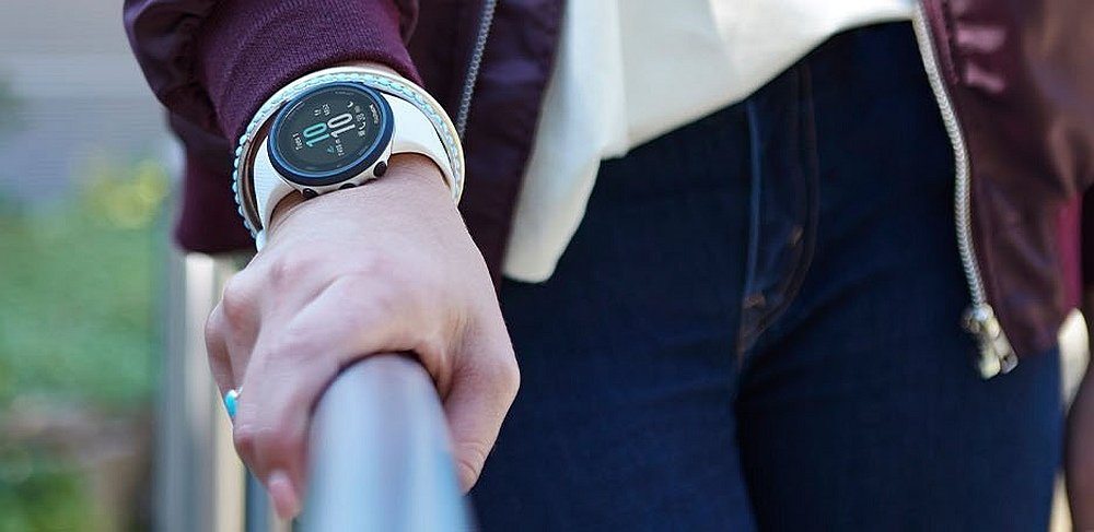 Спортивные часы GARMIN Swim 2 для плавания с GPS-навигацией