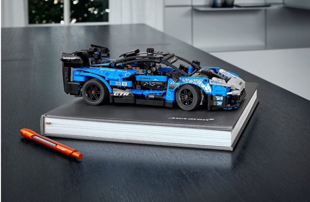 LEGO Technic McLaren Senna GTR 42123 Surowe standardy bezpieczeństwa dla dzieci od ukończenia 10 roku życia