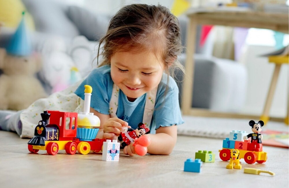 LEGO Duplo Urodzinowy pociąg myszek Miki i Minnie 10941 prawidłowy rozwój dziecka podczas zabawy cyferki kreatywna zabawa