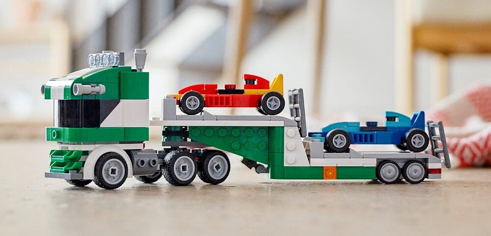 LEGO Creator Laweta z wyścigówkami 31113 opis