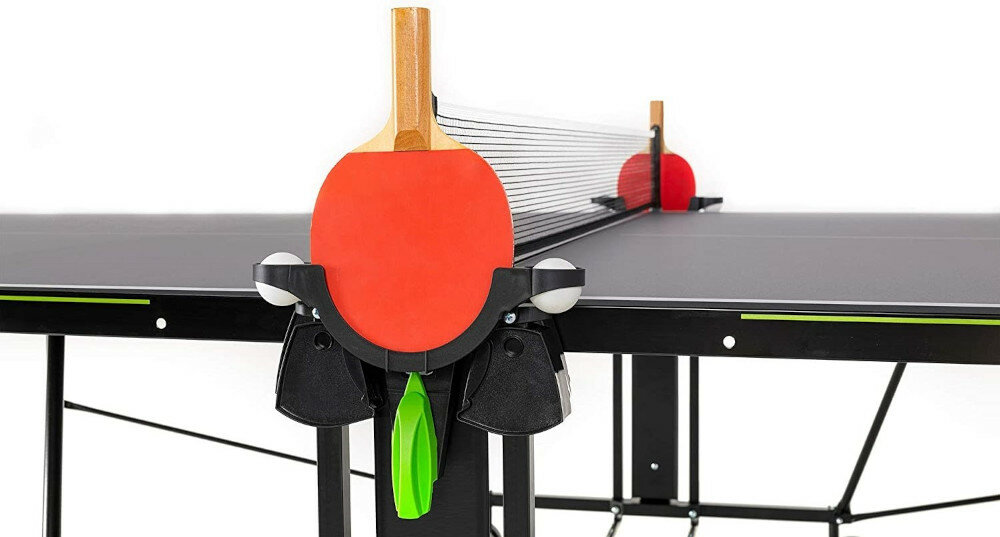 Stół do tenisa stołowego KETTLER Outdoor K1 blat z panelu żywicy melaminowej o grubości 4 mm stalowa rama wykonana z profilu 36 mm funkcjonalne kieszenie