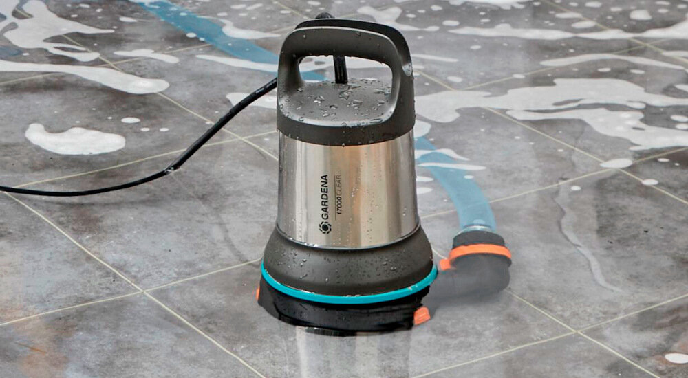 Pompa do wody GARDENA 09036-20 elektryczna praca na glebokosci do 7 metrow zabezpieczenie przed praca na sucho