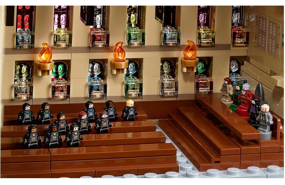 LEGO Harry Potter Zamek Hogwart 71043 kreatywna zabawa prawidłowy rozwój merytoryczny dziecka klocki figurki minifigurki bez zasilania klasyczna zabawa wysoka jakość lego wielogodzinna zabawa Sala Hogwartu