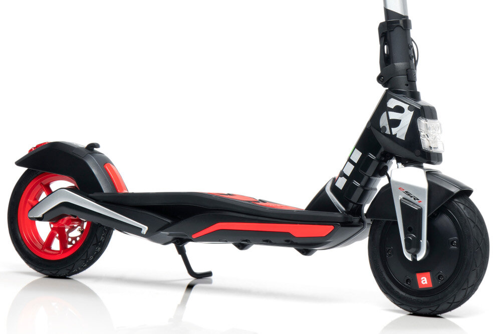 Hulajnoga elektryczna APRILIA ESR1 Czarno-czerwony tryby jazdy eco comfort sport 