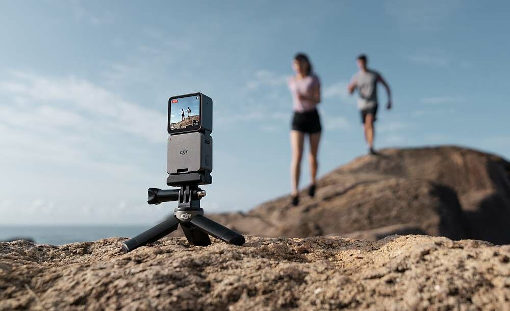 Kamera sportowa DJI Action 2 obiektyw matryca rozdzielczość bateria ekran montaż aplikacja filmy zdjęcia tryby odporność 4k mikrofon 