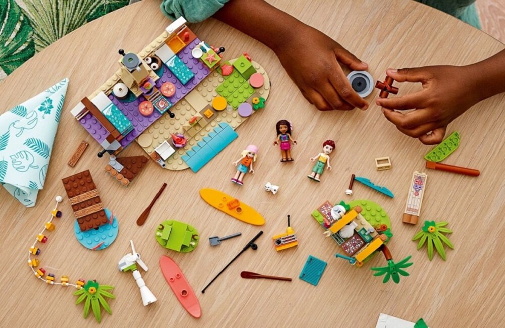 LEGO Friends Luksusowy kemping na plaży 41700 Pomoc w rozwoju życiowych umiejętności