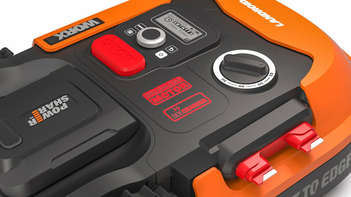 Роботизированная газонокосилка WORX Landroid M700 Plus WR167E с управлением по Wi-Fi/Bluetooth.