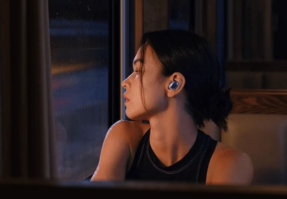 Słuchawki dokanałowe XIAOMI Redmi Buds 4  design komfort lekkość dźwięk jakość wrażenia słuchowe ergonomia lekkość sport aktywność podróże czas pracy działanie akumulator