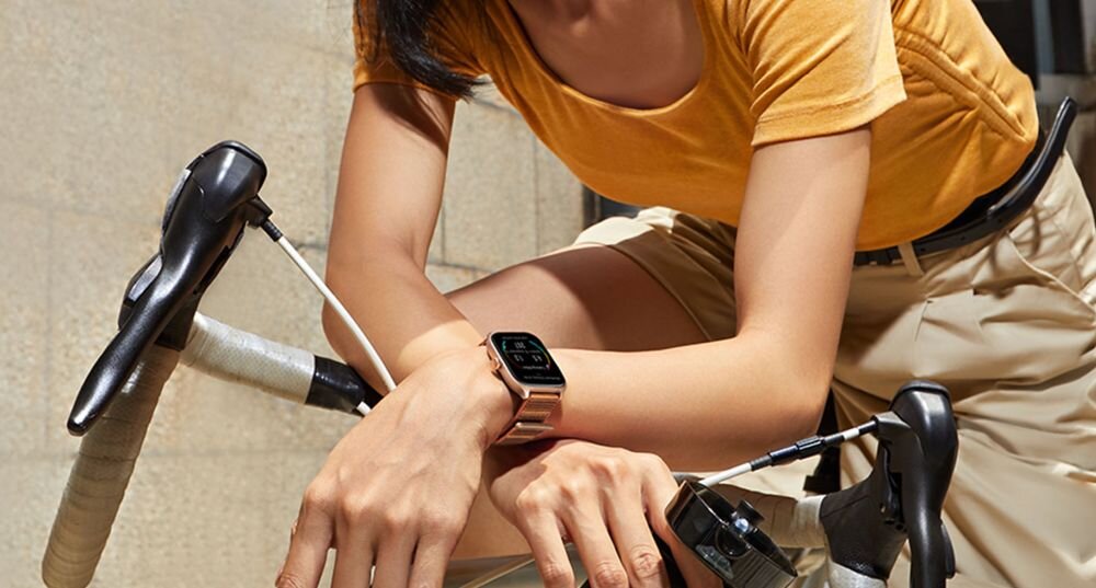 Smartwatch AMAZFIT GTS 4   ekran bateria czujniki zdrowie sport pasek ładowanie pojemność rozdzielczość łączność sterowanie krew puls rozmowy smartfon aplikacja 