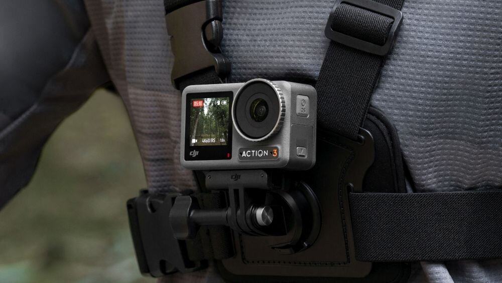 Kamera sportowa DJI Osmo Action 3  sport montaż nagrywanie stabilizacja montaż edycja filtry ostrość śledzenie tryby bateria akumulator zasilanie ładowanie rozdzielczość filmy obudowa odporność wielkość łączność sterowanie 