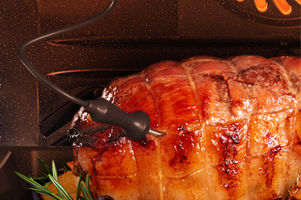 Precyzyjne mierzenie temperatury wewnątrz pieczonego kawałka mięsa pozwala uzyskać najlepsze rezultaty