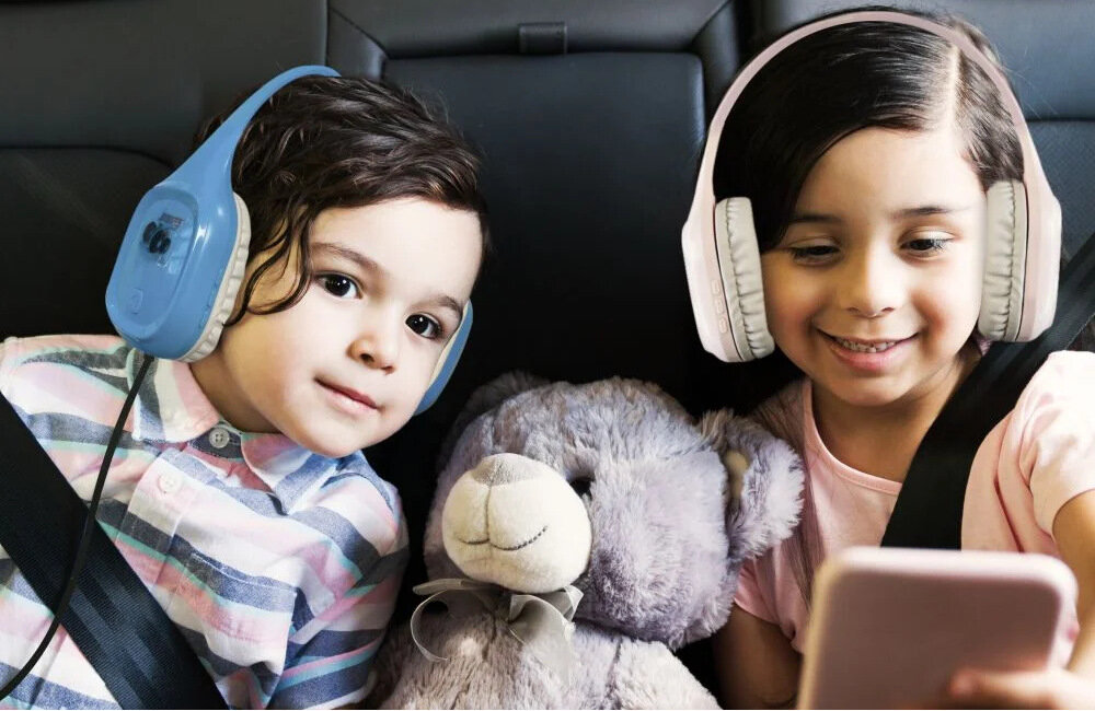 Słuchawki nauszne MANTA HDP802 dedykowane dzieciom ograniczenie poziomu głośności bluetooth przewodowe działanie