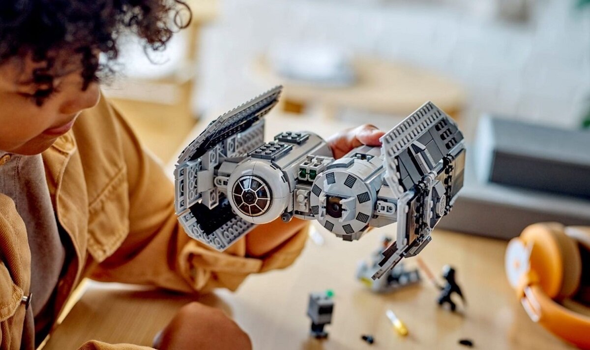LEGO Star Wars Bombowiec TIE 75347 kreatywność zabawa rozwój klocki figurki minifigurki jakość tradycja konstrukcja nauka wyobraźnia role jakość bezpieczeństwo wyobraźnia budowanie pasja hobby