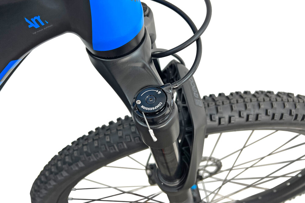 Rower górski MTB TORPADO Storm X9 M19 29 cali Męski Czarno-niebieski rower typu hardtail przedni amortyzator marki Rock Shox niweluje wstrząsy niska masa roweru duża sztywność