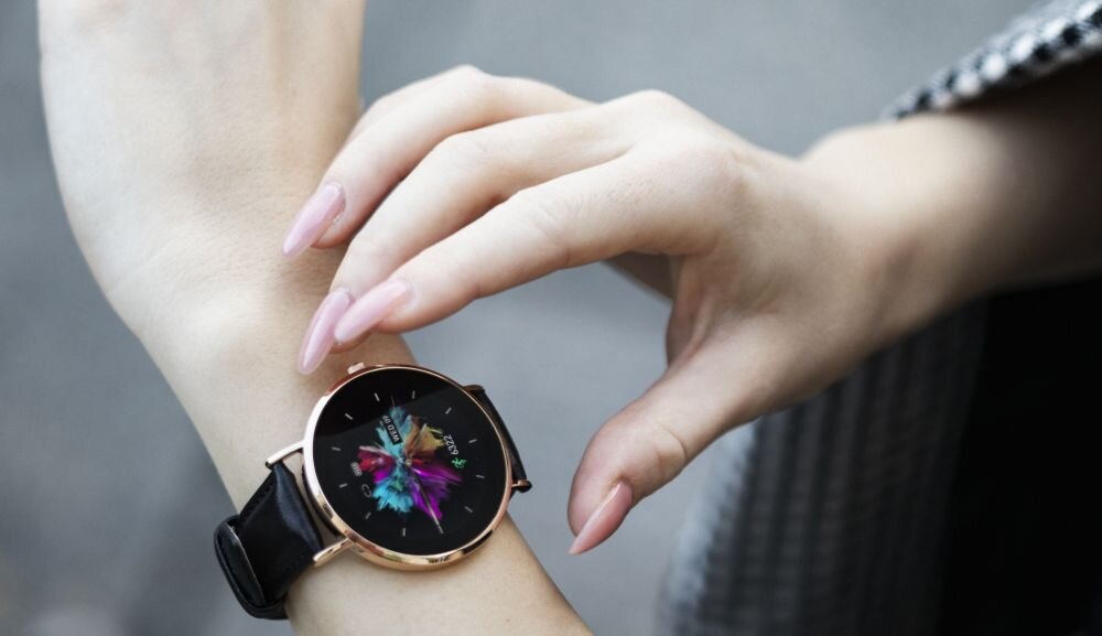 Smartwatch GARETT Verona  ekran bateria czujniki zdrowie sport pasek ładowanie pojemność rozdzielczość łączność sterowanie krew puls rozmowy smartfon aplikacja 