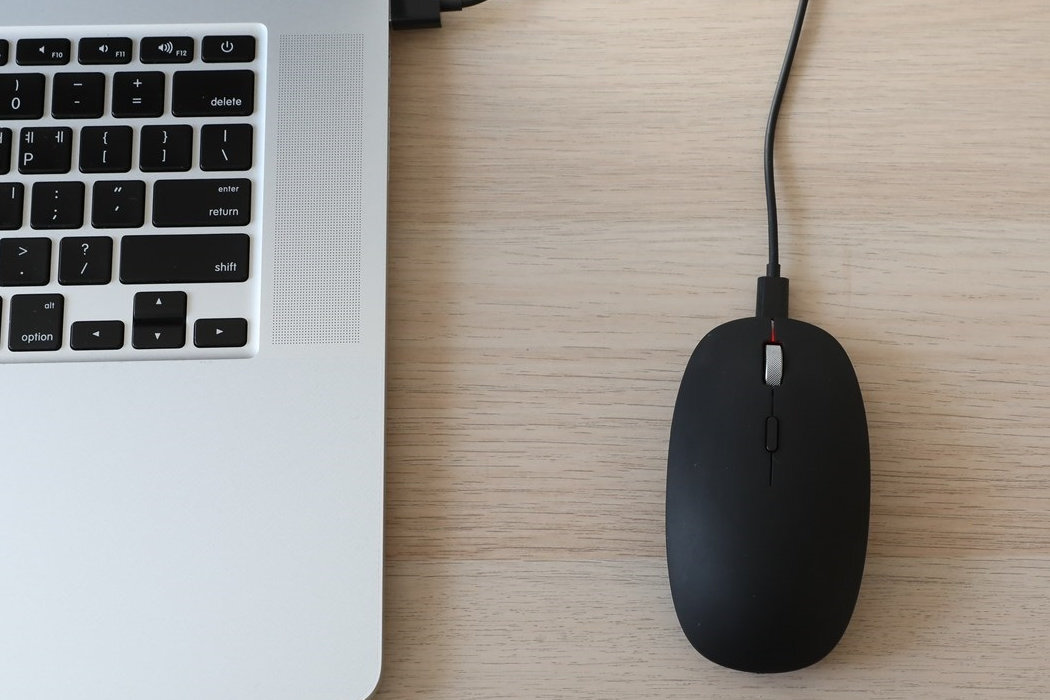 Mysz POUT Hands3 Pro + Podkładka wygoda bezprzewodowe ładowanie mysz ołówek szybość ekologiczna