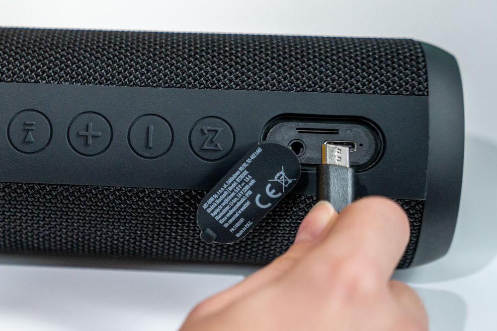 Głośnik mobilny XMUSIC BTS650 czas działania ładowanie