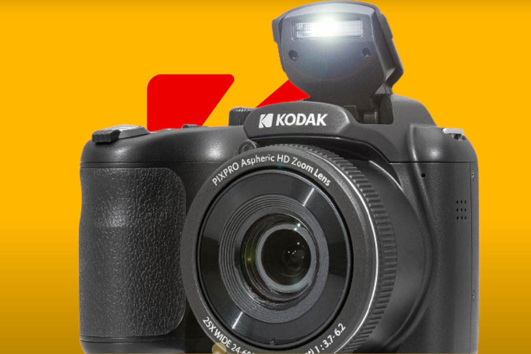 Aparat KODAK PixPro AZ425BK rozdzielczość bateria stabilizacja zoom af przysłona obiektyw makro ogniskowa 