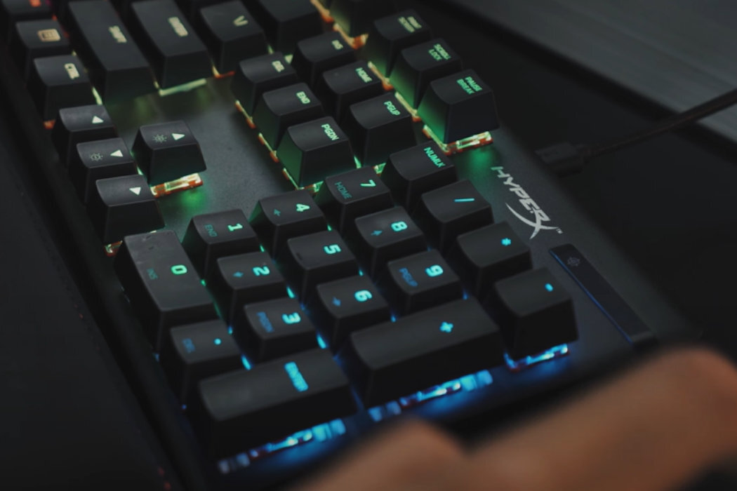 Klawiatura HYPERX Alloy Origins PBT Red wyposażenie tryb klawisze zabawa pamięć regulacja dynamika podświetlenie trwałość