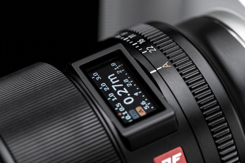 Obiektyw VILTROX AF 16mm f-1.8 Sony FE   ogniskowa przysłona ostrość pierścienie optyka soczewki powłoki montaż bagnet światło jasność zoom filtry waga