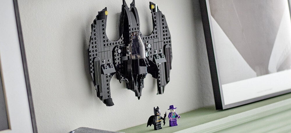 KLOCKI LEGO DC BATMAN BATWING: BATMAN KONTRA JOKER 76265 prezent