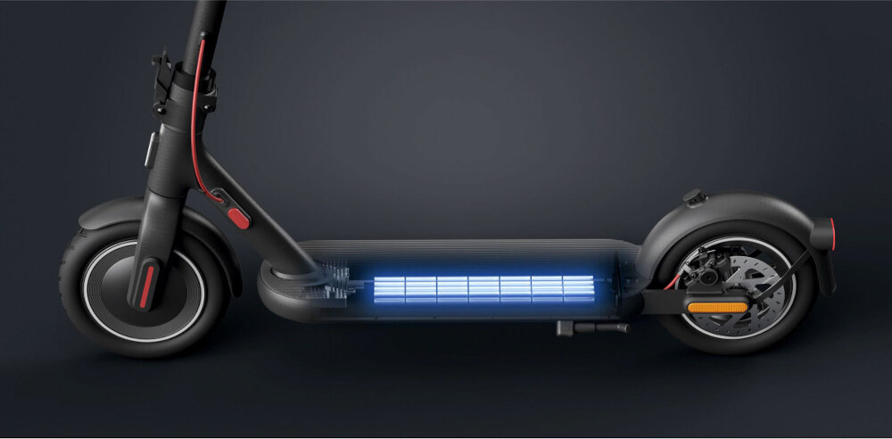 Hulajnoga elektryczna XIAOMI Scooter 4 NE Czarny bateria litowo-jonowa pojemnosc 7,65 Ah zasieg do 35 km czas ladowania okolo 4 godzin