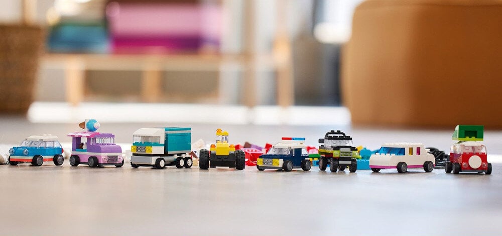 KLOCKI LEGO CLASSIC KREATYWNE POJAZDY 11036 osiem aut rodzaje