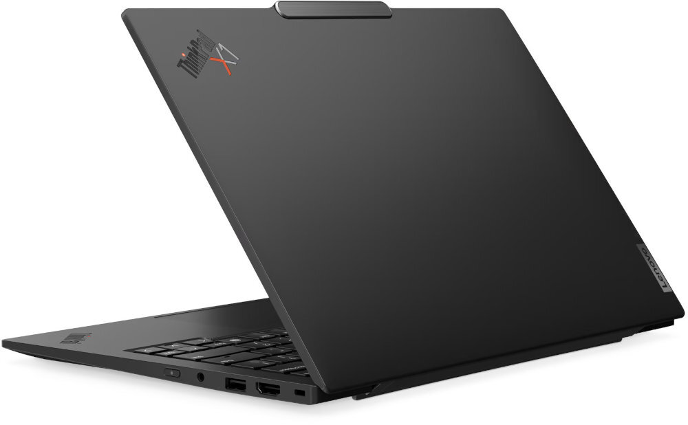 Widok z tyłu i z boku na częściowo otwartego laptopa Lenovo ThinkPad X1 w kolorze czarnym, na matowej pokrywie widoczne logo ThinkPad X1 oraz Lenovo, po boku porty USB i HDMI, całość na białym tle. -  512 GB SSD PCI Express NVMe M.2 