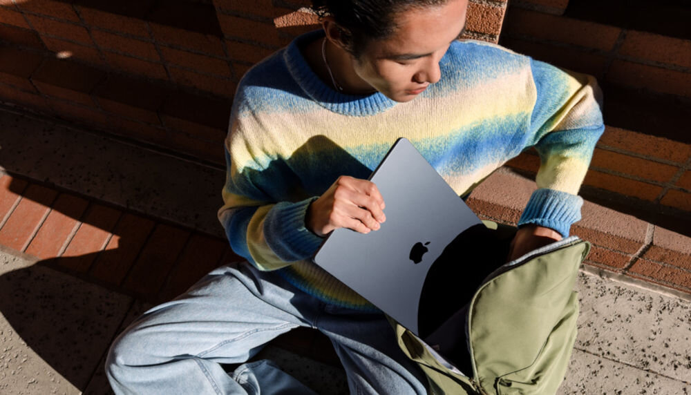 Laptop APPLE MacBook Air 2024 15.3 M3 8GB RAM 512GB SSD macOS Gwiezdna szarość 18 godzin pracy grubość 1 cm materiały z recyklingu