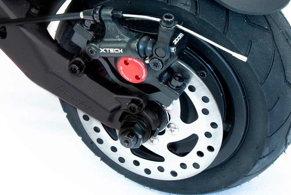 Hulajnoga elektryczna KAABO Mantis 8 Plus Czarny hamulce tarczowe polhydrauliczne duza sila hamowania system E-ABS zapobiega blokowaniu sie kol podczas hamowania bezpieczna jazda kierunkowskazy