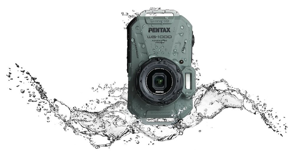 Aparat PENTAX WG-1000  ochlapany wodą   