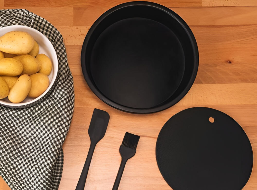 Frytownica CECOTEC Cecofry fantastik 5500 5.5L przygotowanie pysznych potraw jedna łyżka oleju nizsza zawartość tłuszczu silikonowe akcesoria szczoteczka łopatka mata foremka kreatywne gotowanie eksperymentowanie zdrowe wygodne sposoby przyrządzania posiłków 