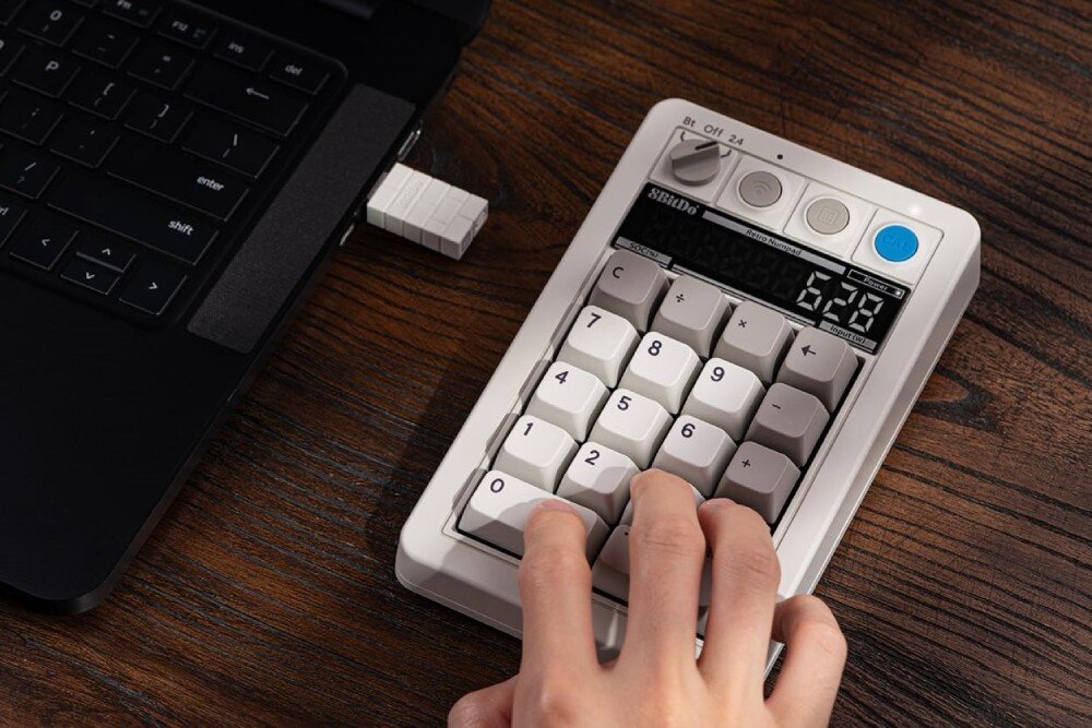 Klawiatura 8BITDO Retro 18 M opis