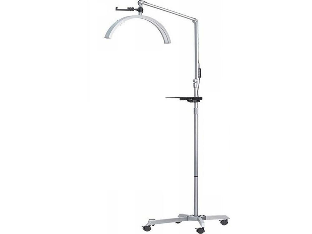 Lampa LED do paznokci MICHAEL MARINELLI GX530R Biały srebrna lampa na kółkach półksiężyc białe tło dla profesjonalistów optymalne oświetlenie funkcjonalność kształt półksiężyca równomierne rozpraszanie światła średnica lampy 50 cm dokładne oświetlenie obszaru roboczego elegancki design gabinety kosmetyczne industrialne salony tatuażu 