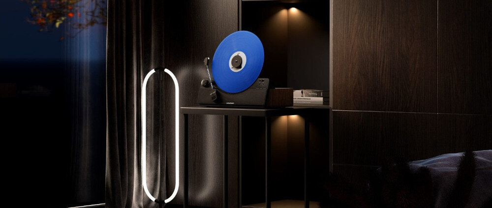 Gramofon pionowy BLAUPUNKT VT100- Niecodzienny układ pionowy, gramofon stojący na stoliku