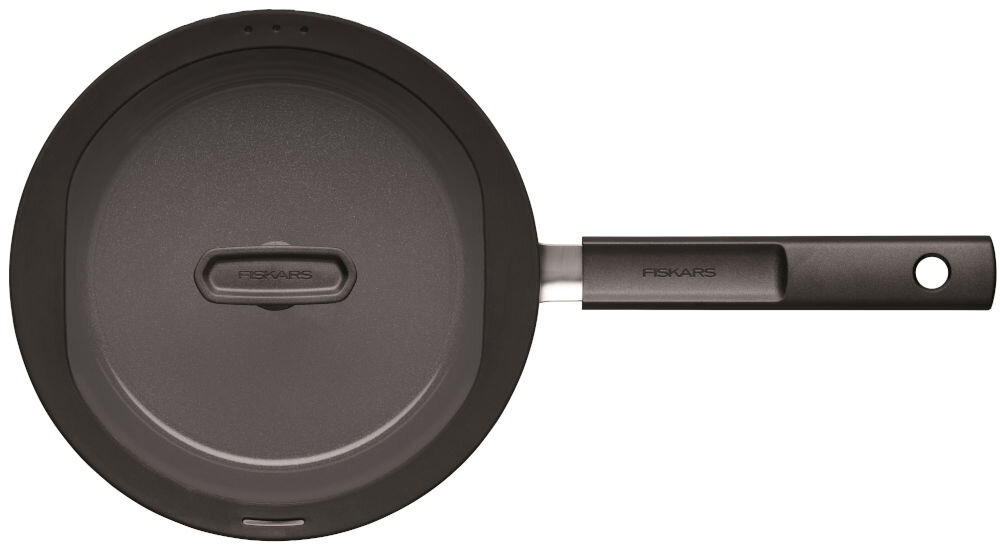 Patelnia FISKARS Hard Face 1075529 26 cm białe tło zdjęcie od góry czarna patelnia pokrywka rączka z wysokiej jakości aluminium w pełni pochodzącego z recyklingu dla świadomych użytkowników minimalizuje wpływ na środowisko trwałość odporność na intensywne użytkowanie solidna konstrukcja równomierne rozprowadzanie ciepła 