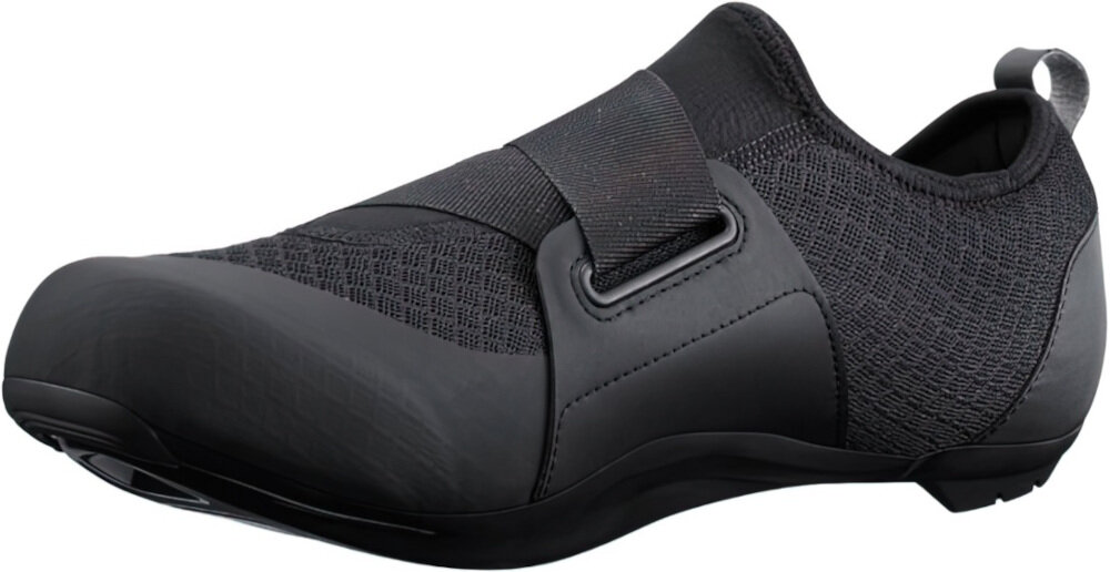 Buty rowerowe SHIMANO SH-IC100 Czarny rozmiar 36 lewy but na białym tle widoczny od przodu pod skosem z wysokiej jakości materiałów solidna konstrukcja lekkość perforowane wkładki wentylowane podeszwy szybkie odprowadzania wilgoci