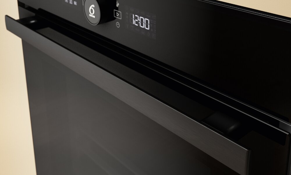PIEKARNIK WHIRLPOOL WOI78PT1SSGA lifestyle panel zbliżenie bok drzwi płynne i bezgłośne domykanie ciche bez trzaskania Soft Closing