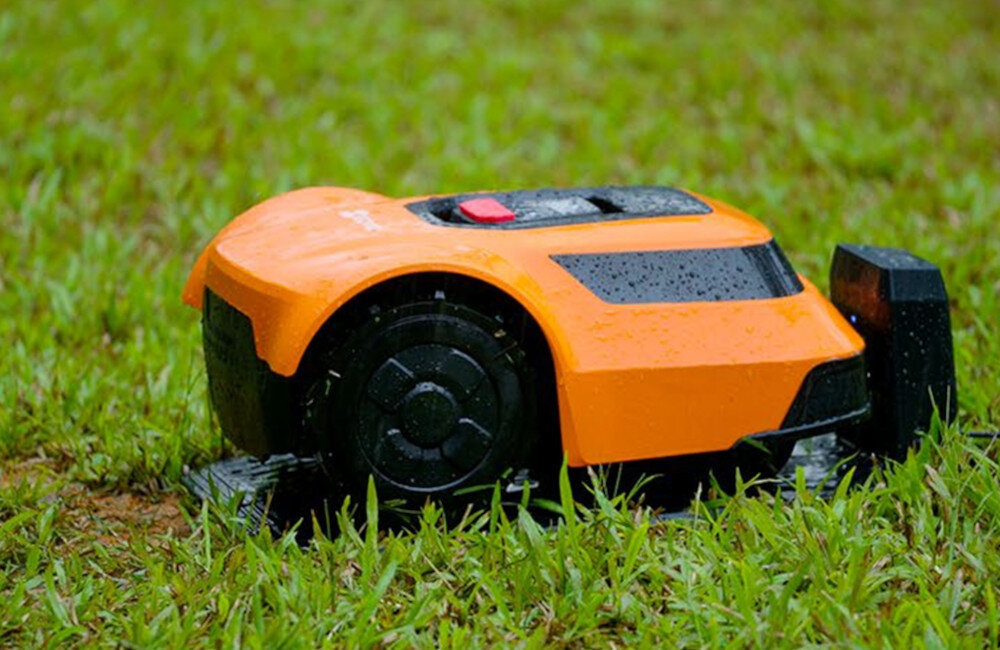 Robot koszący EZVIZ RM600 CS-R64-A11 sterowanie Bluetooth-Wi-Fi mokry robot na trawie wodoodporna obudowa o klasie szczelności IPX6 bezpieczne czyszczenie wodą w przypadku deszczu robot automatycznie wróci do stacji dokującej
