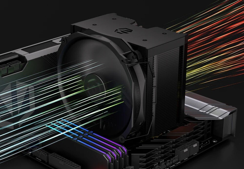 Komputer MAD DOG ENDORFY500AIR-A18WB32WP zbliżenie na chłodzenie zamontowane w komputerze z włączonym podświetleniem wentylatora temperatura radiator